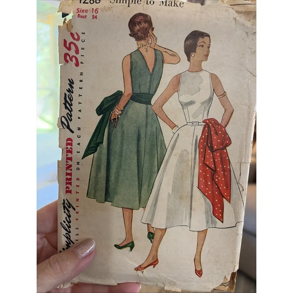 Vintage 1953 Simplicity 4286 Dress Sewing Pattern Size 16 Bust 34 V-Back